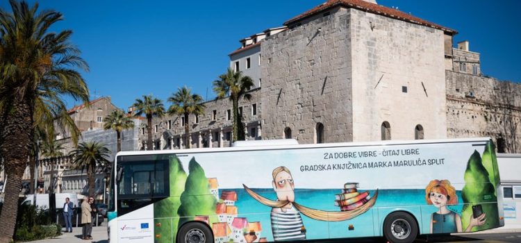 Bibliobus stiže u Zmijavce